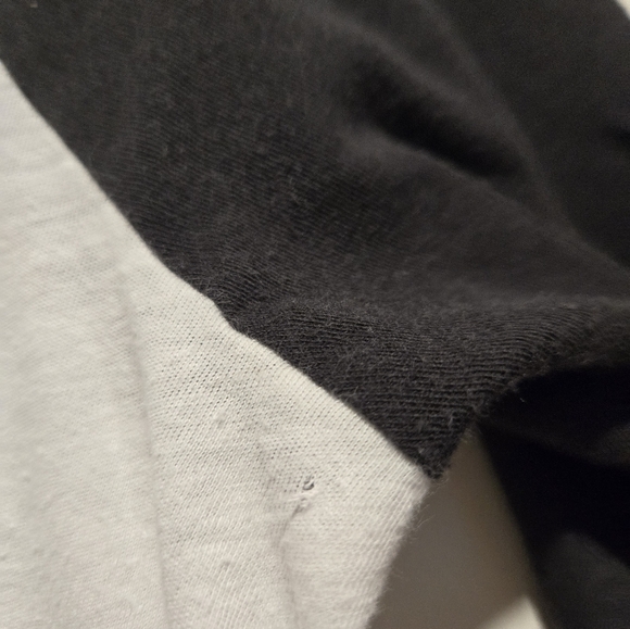 Johnny Cash Raglan Tee - Picture 4 of 5